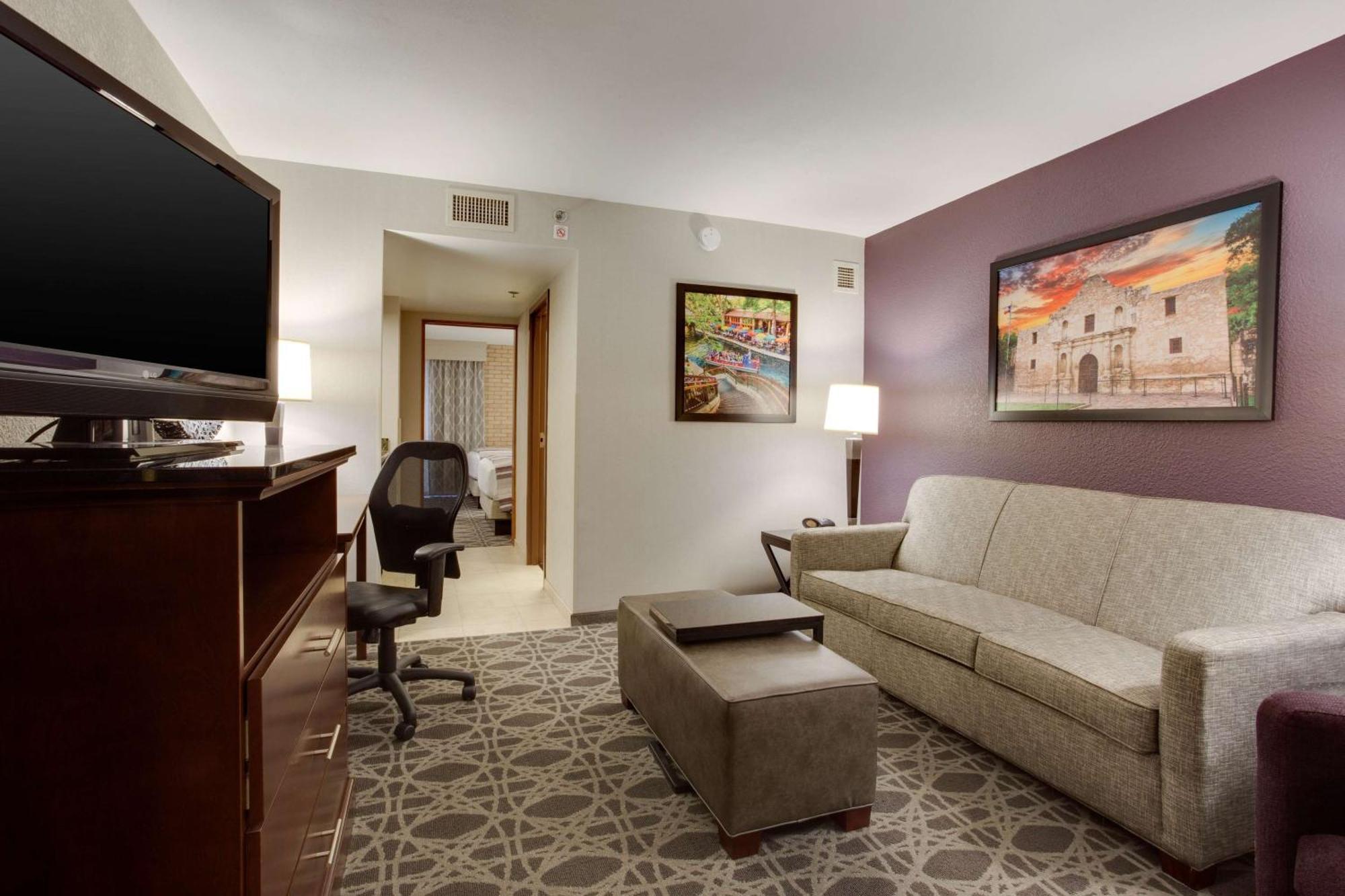 Drury Plaza Hotel San Antonio Airport Екстериор снимка